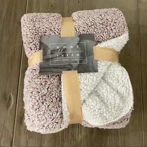 Home Collection Throw Sherpa Throw Blanket